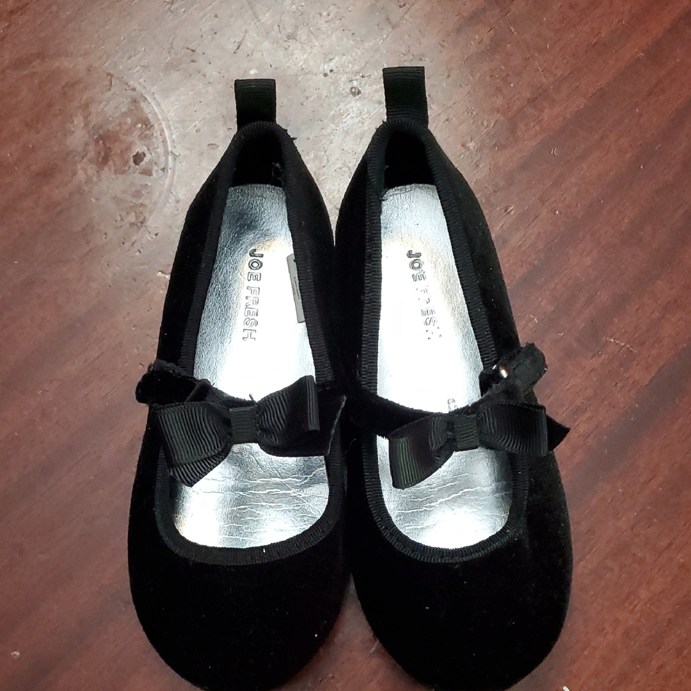 🌞 Black Velvet Dress Shoes Size 8T
